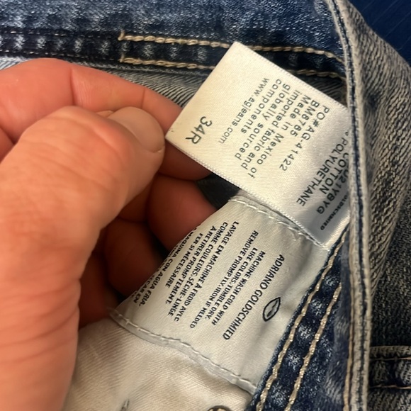 Ag jeans barely worn - Picture 3 of 3
